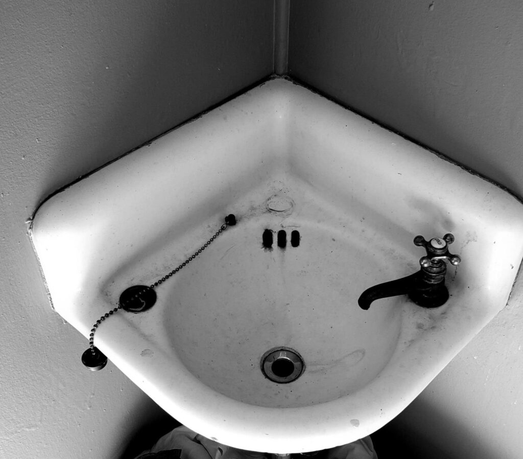 Studio Faushen Design Bathroom Sink Studio Faushen Design Bathroom Sink